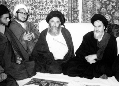 1343، آیت الله شیخ صادق خلخالی در کنار امام خمینی و آیت الله العظمی مرعشی نجفی