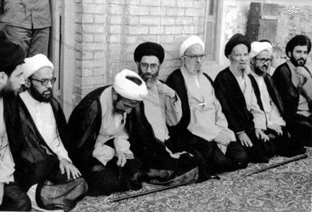 دیدار آیت الله خامنهای با برخی علما و مدرسین حوزه علمیه قم در سال 1367